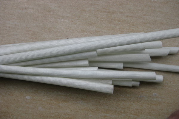 供应白色环保玻璃纤维套管，玻纤管